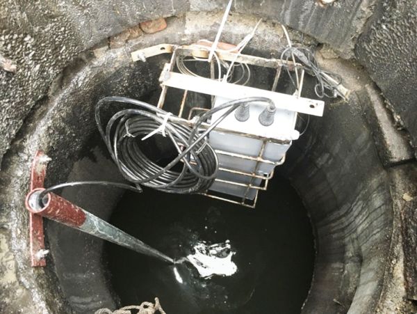 京口区水位检测井
